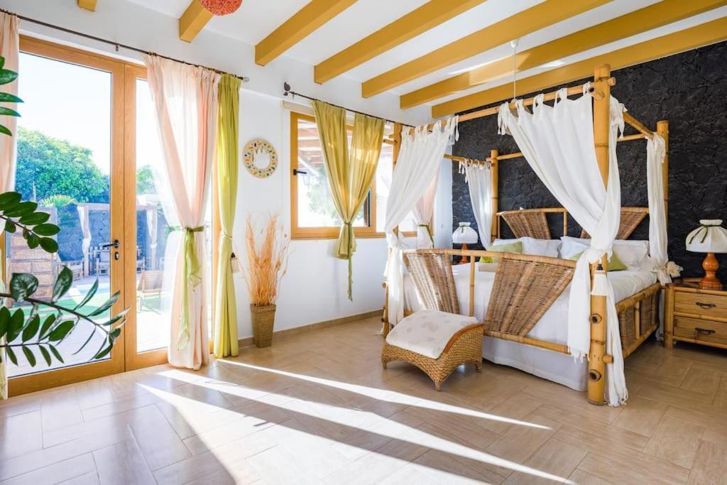 Villa La Isla By Rentaholidayslanzarote Playa Blanca  Exterior foto