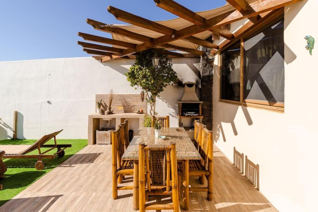 Villa La Isla By Rentaholidayslanzarote Playa Blanca  Exterior foto